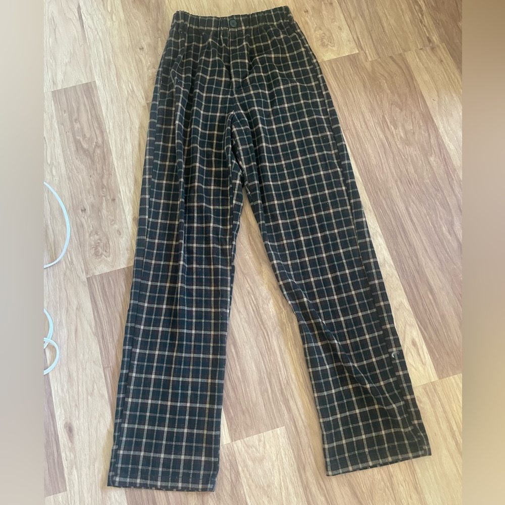 BRANDY MELVILLE PANTS. OS.